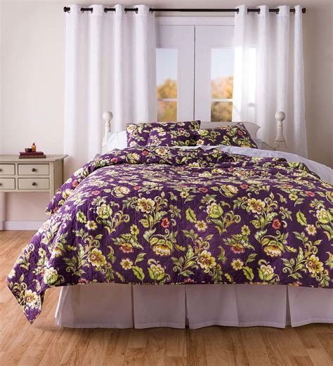 Delilah Floral Reversible Cotton Quilted Bedding Quilts And Bedspreads Bedding And Bath Indoor