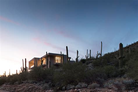Kevin B Howard Architects Integrates Home Into Desert At Sabino Springs