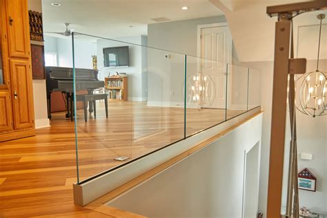 Glass And Rod Railing For A Bay Side Home Viewrail