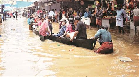Kerala Weather Heavy Rain Leads To Flooding Red Alert In 4 Districts