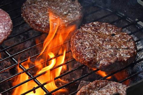 12 Pro Tips On How To Grill A Perfect Burger Bbq Champs