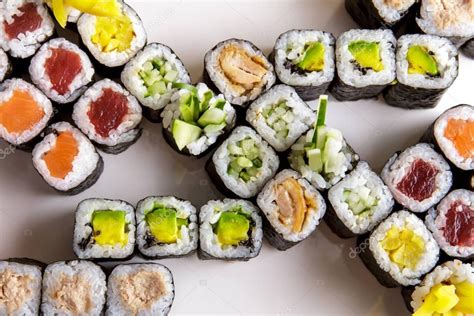 Japanese Food Maki Platter With Various Of Maki Sushi — Stock Photo