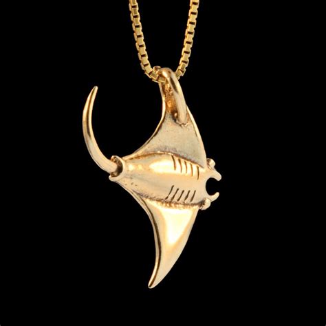 14k Gold Manta Ray Necklace Stingray Pendant Stingray Jewelry Etsy