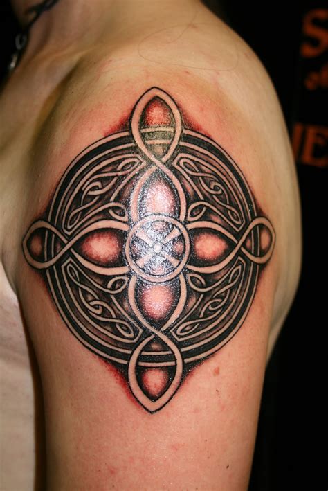 69 Awesome Celtic Shoulder Tattoos