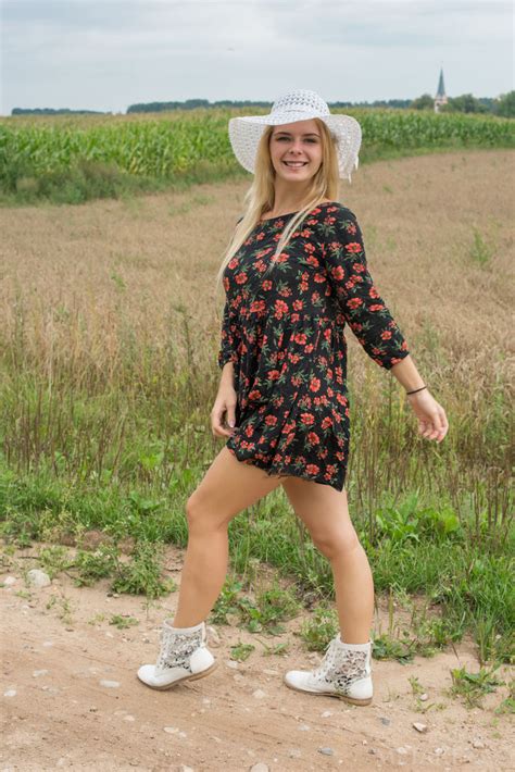 Yelena Outdoor Blonde Beautiful Leg