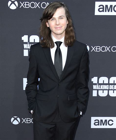 Twds Chandler Riggs Cuts Off Mullet As Character Faces Gruesome Fate