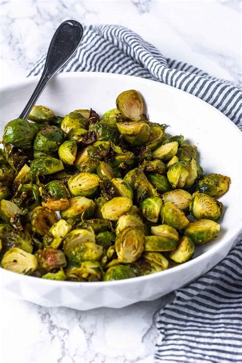 Sprinkle with garlic, salt, pepper, parmesan and breadcrumbs. Easy Roasted Brussels Sprouts - Healthier Steps