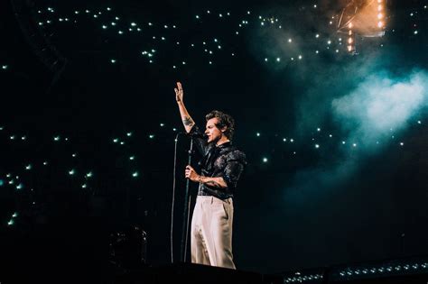 Harry Styles Concert Wallpapers Wallpaper Cave