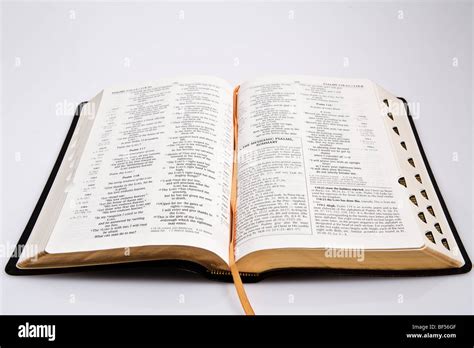 Bible Ouverte Banque De Photographies Et Dimages à Haute Résolution Alamy