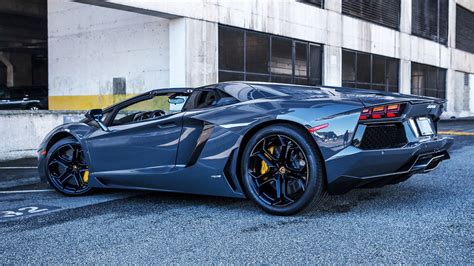 Find Of The Week 2014 Lamborghini Aventador Lp700 4 Roadster