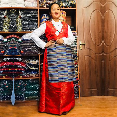 Discover More Than Sikkim Traditional Dress Female Latest Seven