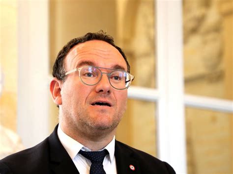 France Enquête Ouverte Sur Abad Pour Tentative De Viol Challenges