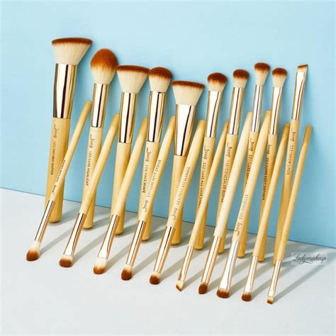 Jessup Bamboo Brushes Set Set Of 20 Brushes For Face And Eye Make Up T145