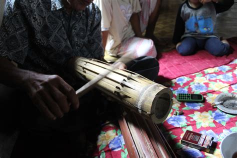 Talempong Botuang Reviving The Minangkabau Tube Zither — Aural Archipelago
