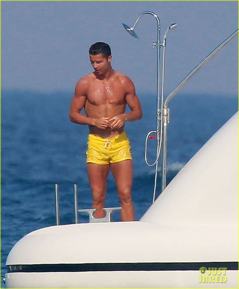 Cristiano Ronaldo Sweaty And Shirtless Naked Male Celebrities