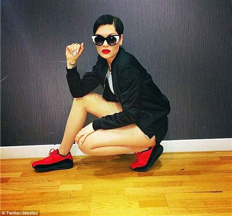 Jessie J Comes Out As Straight Daily Mail Online