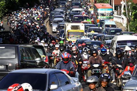 How Can Traffic Jam Problems Be Resolved In Jakarta Indonesia Quora