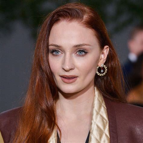 Fans On Twitter Debate Whether Sophie Turner Got Buccal Fat Removal Surgery