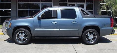 Stealth Gray 2008 Chevy Truck Avalanche Paint Cross Reference