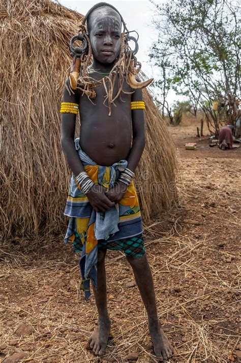 Omo Valley People Mursi Tribe Editorial Stock Image Image Of People Traveling