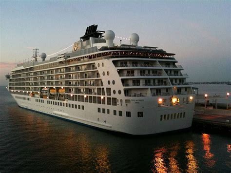 This Is A Cruise Ship Named The World Where Residents Permanently