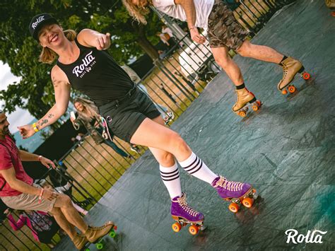How To Look Good On Rollerskates Rolla Skate Club