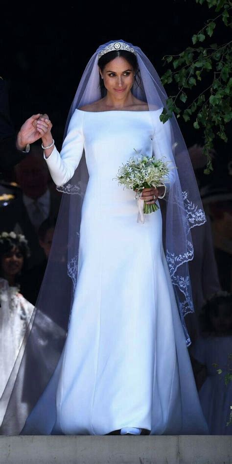 Embroidery On Meghans Veil Meghan Markle Wedding Dress Royal