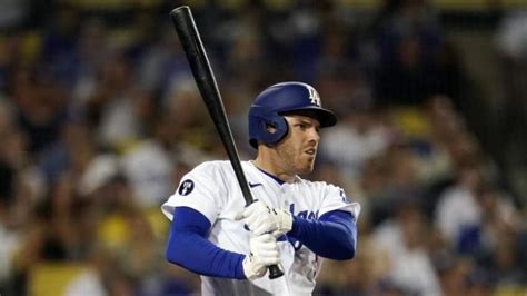 Freddie Freeman On Track For Batting Title Dodgers Win To Clinch First