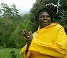 Wangari Maathai, Peace Prize Laureate, Dies at 71 - The New York Times