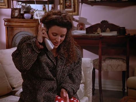 40 Outfits That Prove Elaine From Seinfeld Is The Most