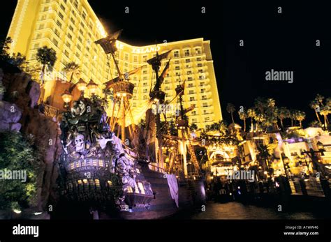 Las Vegas Treasure Island Hotel Nevada Usa 1994 Stock Photo Alamy