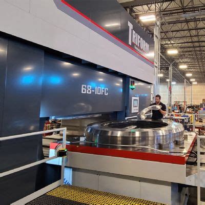 Beckwood Delivers Ton Titanium Hot Forming Press To Midwest
