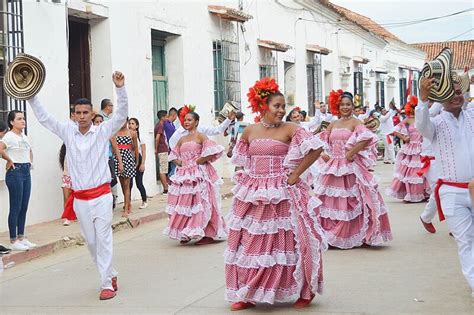 Bailes Típicos de la Región Pacífica de Colombia