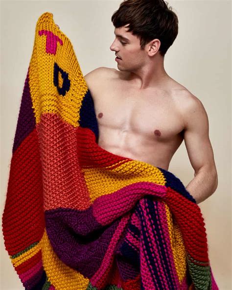 ‘tom daley effect spurs men to take up knitting amid home crafting boom knitting the guardian