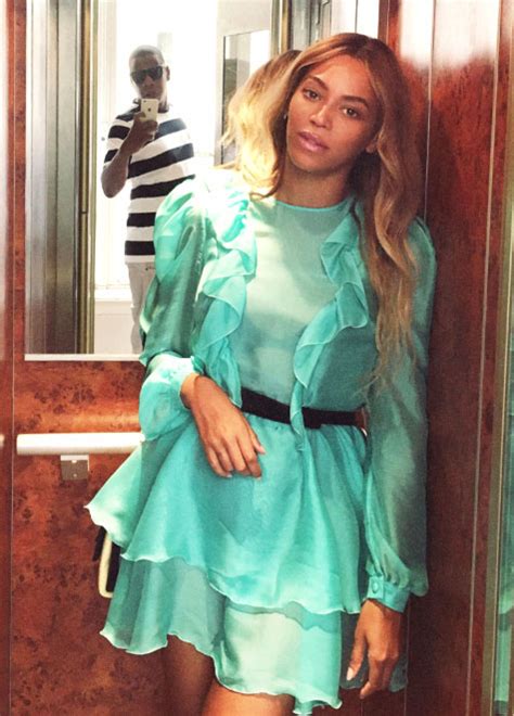Beyonce Blue Ivy Wear Matching Dresses In Paris Photos