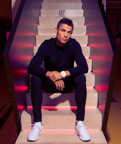 Collection with 713 high quality pics. Cristiano Ronaldo CR7 #football #soccer #fußball ...