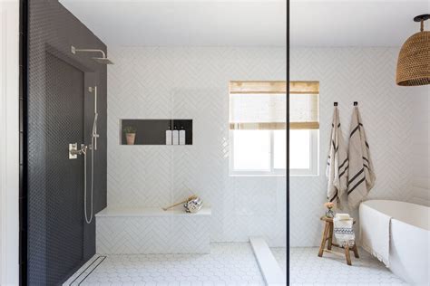 35 Minimalist Bathroom Ideas To Simplify Your Life