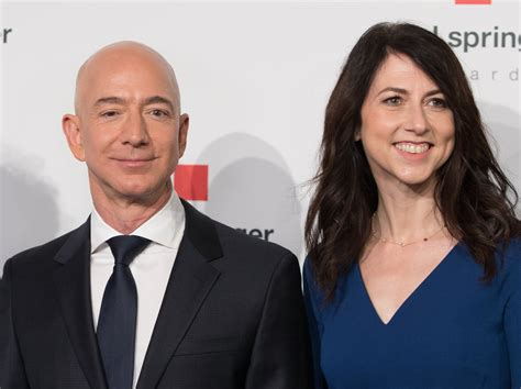 jeff bezos and wife divorcing after 25 years