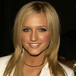 Ashlee Simpson’s Transformation and Plastic Surgery Speculation