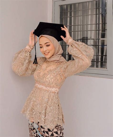 Contoh Kebaya Modern Hijab Barangnesia