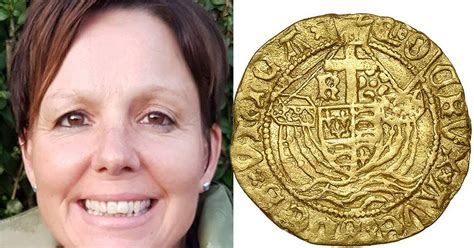 amateur treasure hunter finds £40 000 gold coin buried in field metro news