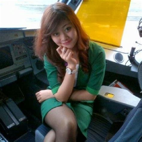 Gaji pramugari sriwijaya air yang sepadan dengan tanggung jawabnya. CANTIK DAN SEKSINYA PARA PRAMUGARI INDONESIA