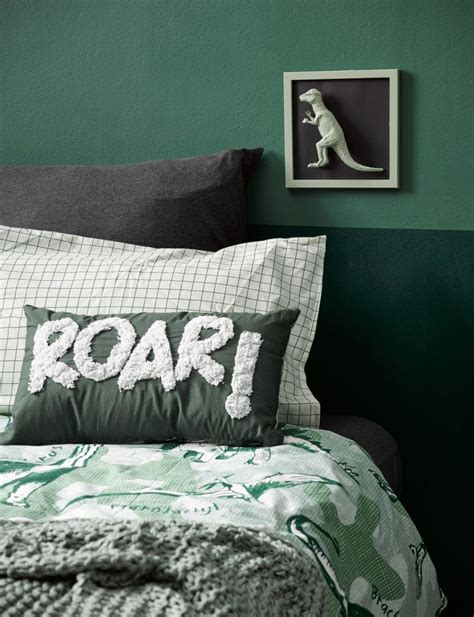 How To Decorate Your Kids Bedroom With A Diy Dinosaur Theme Dinosaur
