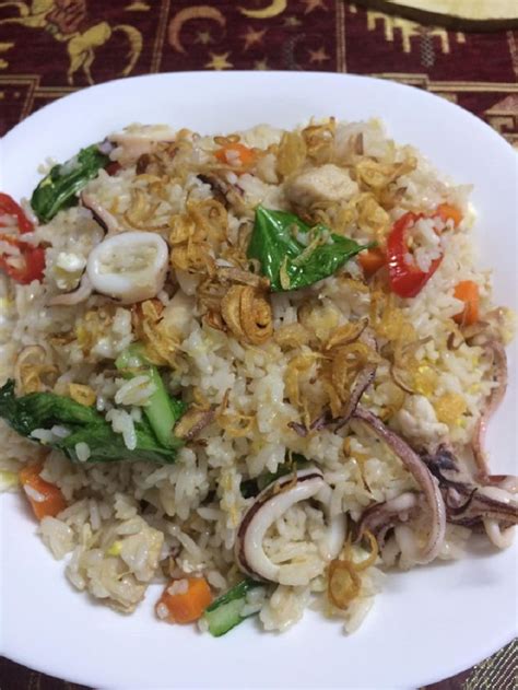 Berikut resep nasi goreng seafood yang bisa kamu coba di rumah. Resepi Nasi Goreng Cina (Sesuai Untuk Dijadikan Bekal ...