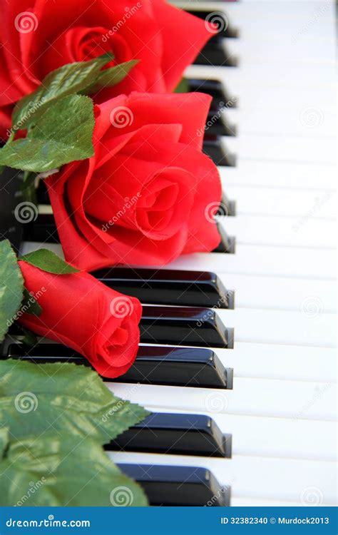 Red Roses On Piano Keys Stock Photo Image Of Instrument 32382340