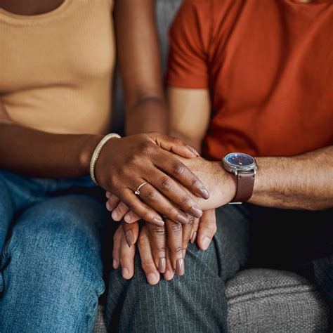 5 Signs Your Relationship Could Benefit From Couples Counseling