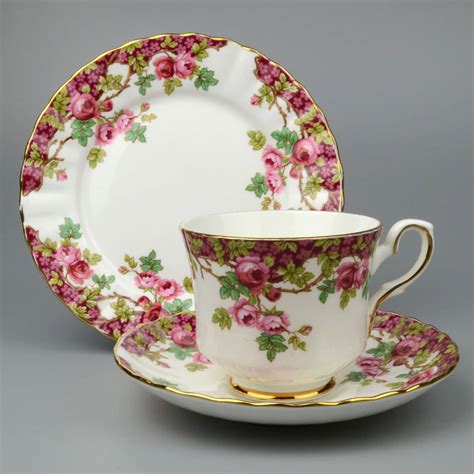 Royal Stafford Olde English Garden Red Tea Trio Retro Zen