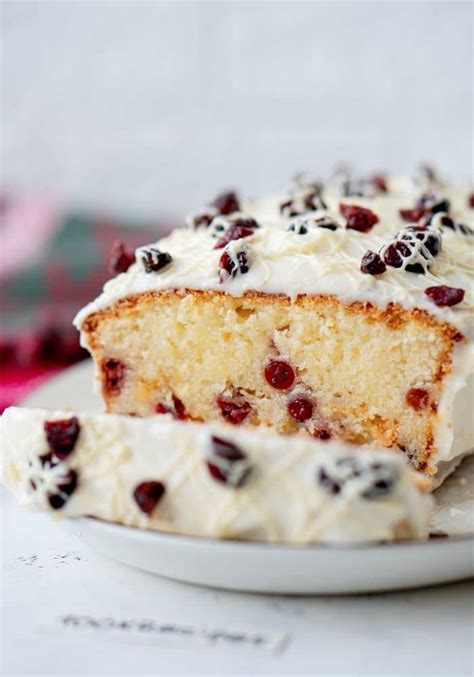 This is one of the tastiest cranberry cakes i've ever tasted! Christmas Pound Cake - Merry Christmas! Cinnamon Roll ...