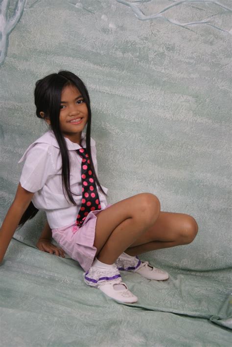 Asian Filipino Schoolgirl 0720019 Imgsrcru