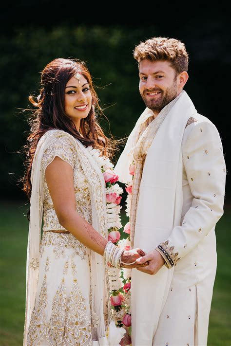 Because india is so diverse in culture indian wedding dresses are often a combination of intricate patterns, threading, sequences and beadwork. A Vibrant Indian Ceremony And Elegant English Fusion ...
